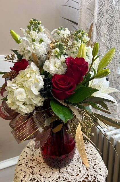 Mrs. Claus Laurel & Lace Floral Design | Pottstown, PA | Mrs. Claus