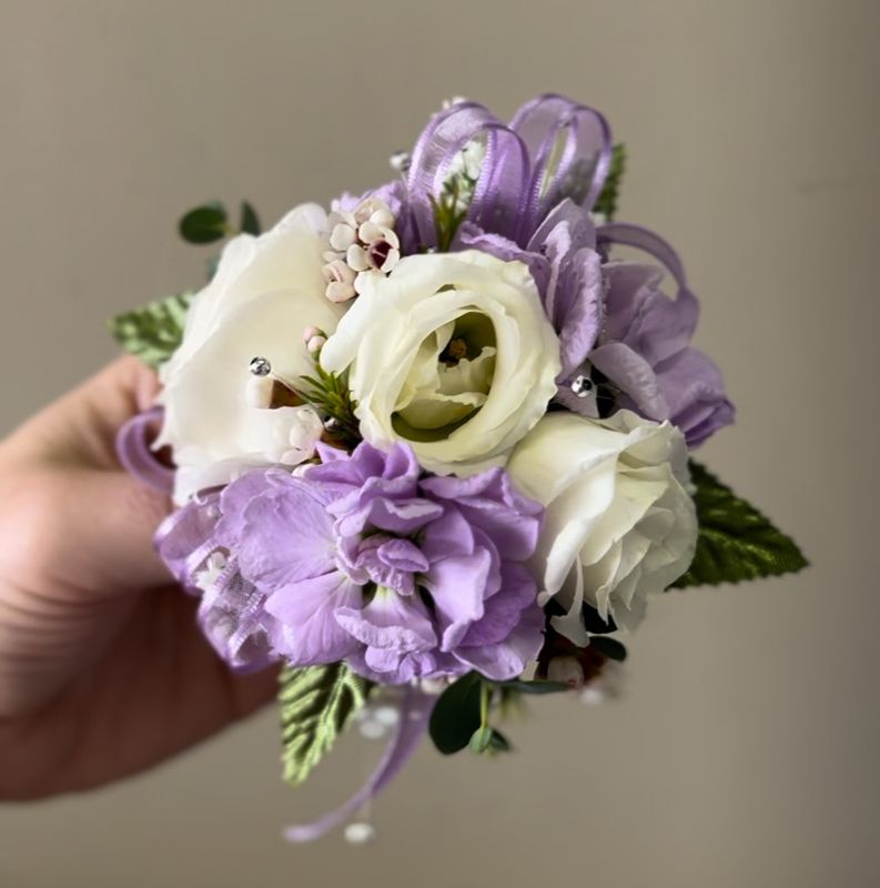 Princess Ball/ Daddy Daughter Dance-Spray Rose Corsage