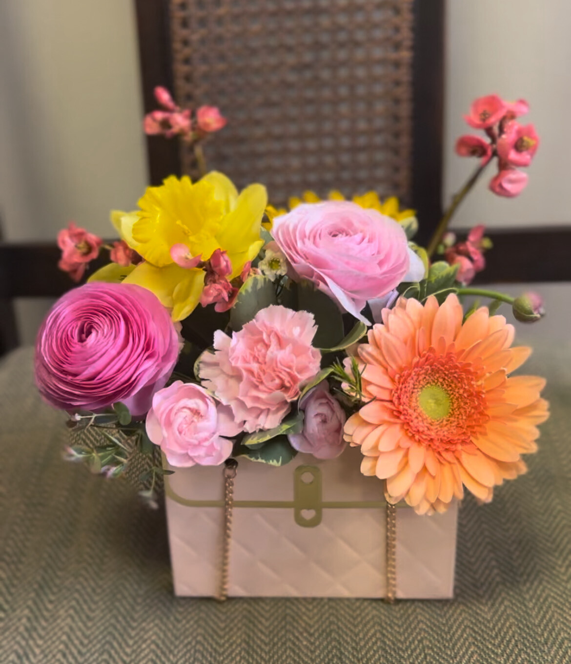 Pocketbook Of Posies Laurel & Lace Floral Design | Pottstown, PA | Pocketbook