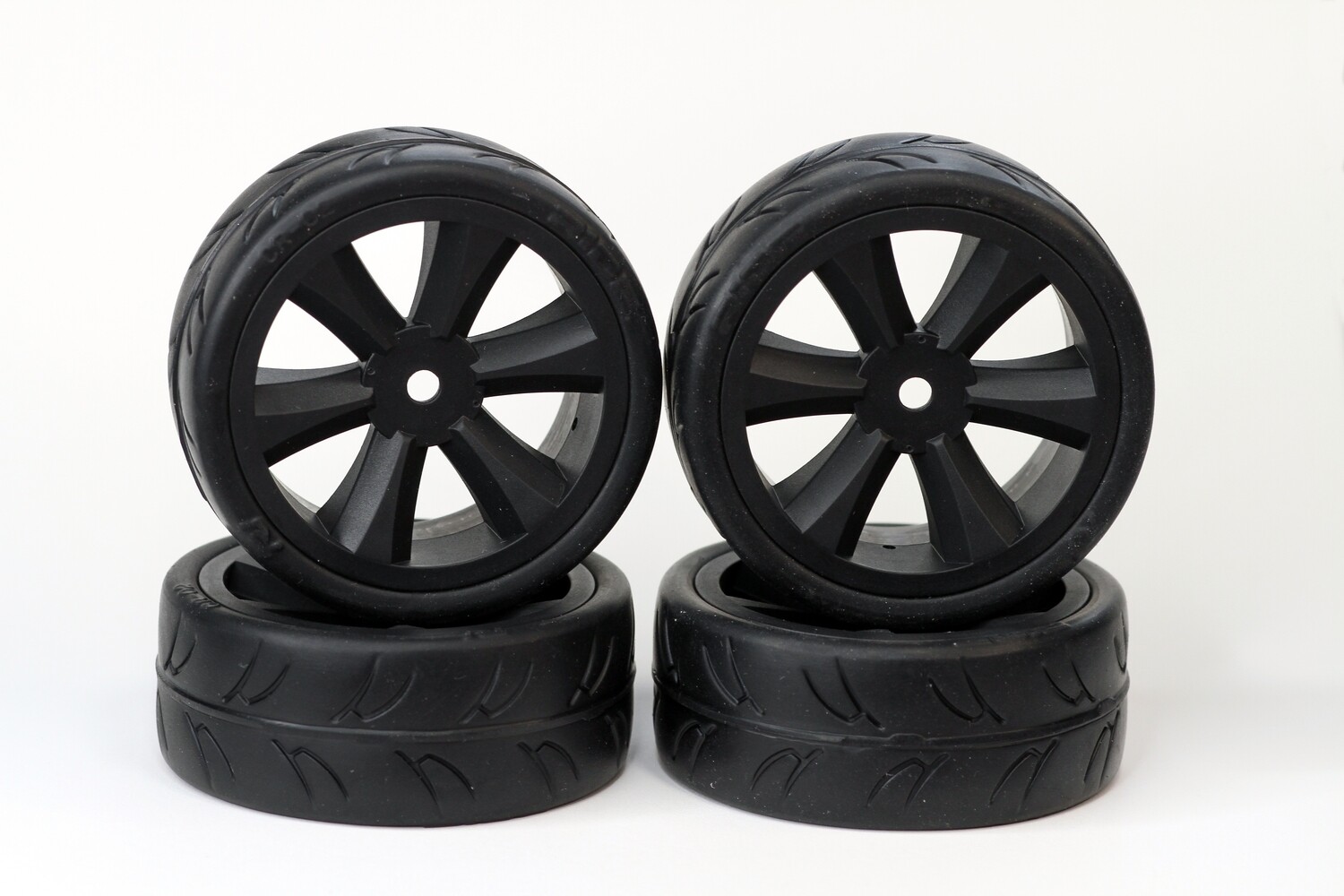 GRC124GTB USGT Pre Glued Tires on Edge Wheel Black