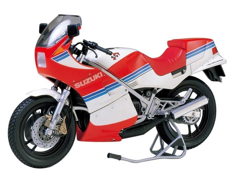 TAM14029 Tamiya 1983 Suzuki RG250 F &quot;Full Options&quot; 1/12 Motorcycle Model Kit