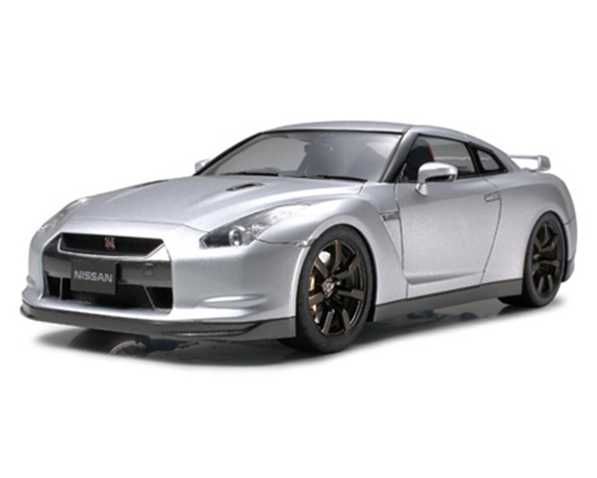 TAM24300 Tamiya 1/24 Nissan GT-R Model Kit