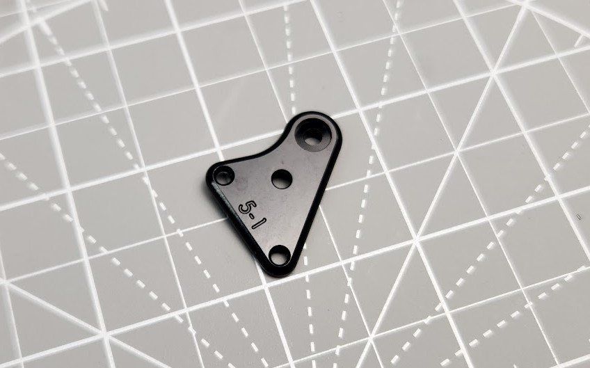 CLN3053 5 -1 Caster/Camber Plate-Left only (MetriCKs)