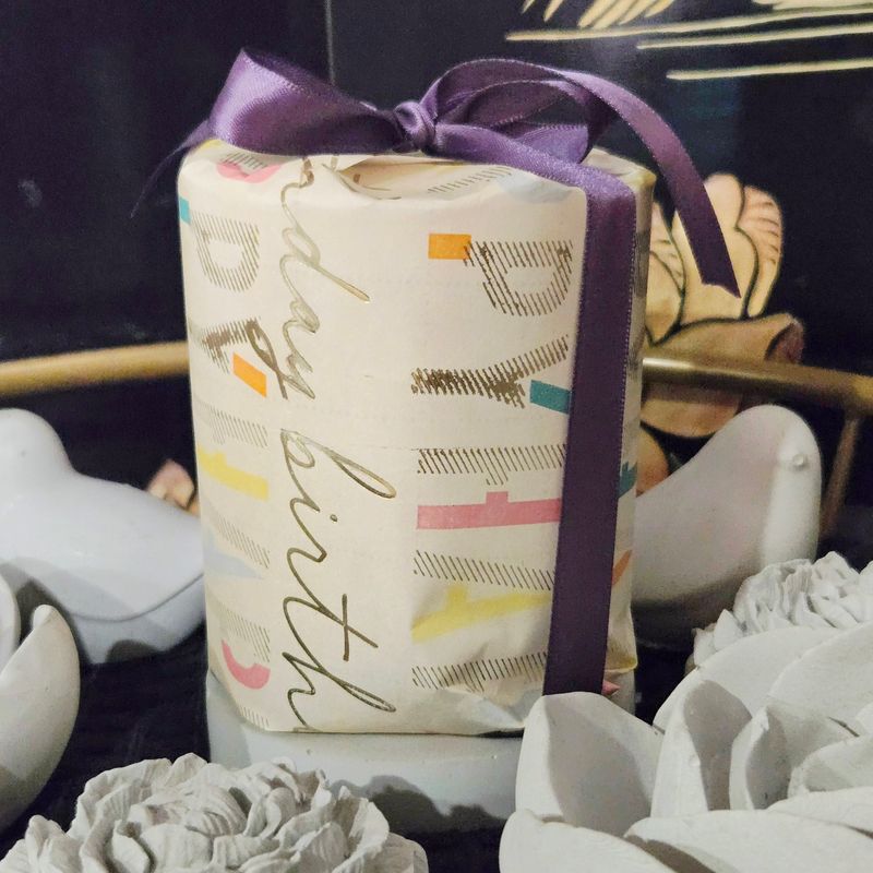  Gift Wrapped Candle 