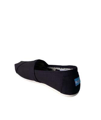 T Women&#39;s Classic Black Canvas Shoes