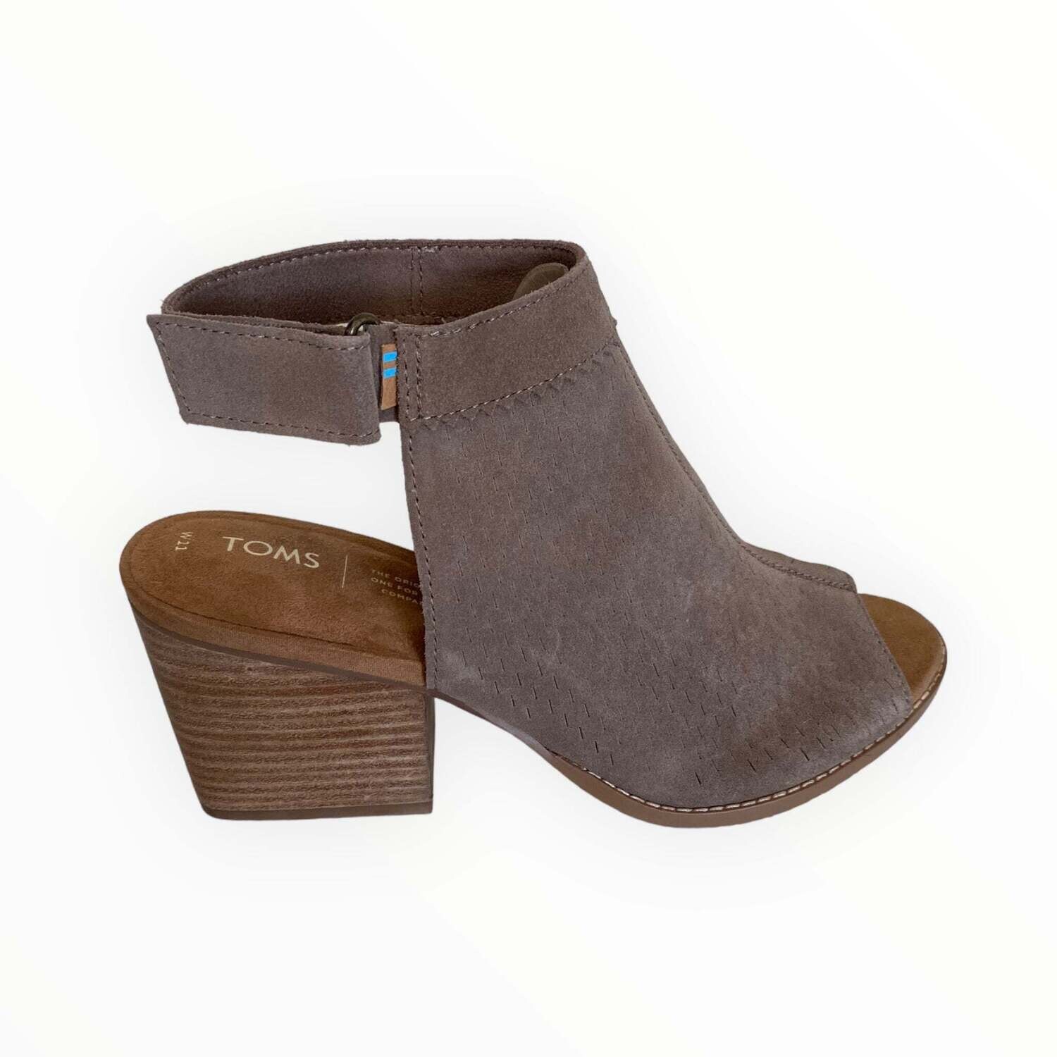 T Women&#39;s Grenada Taupe Grey Suede