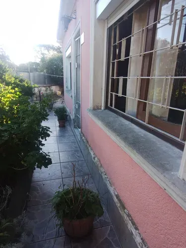 CASA EN BARRIO ATAHUALPA