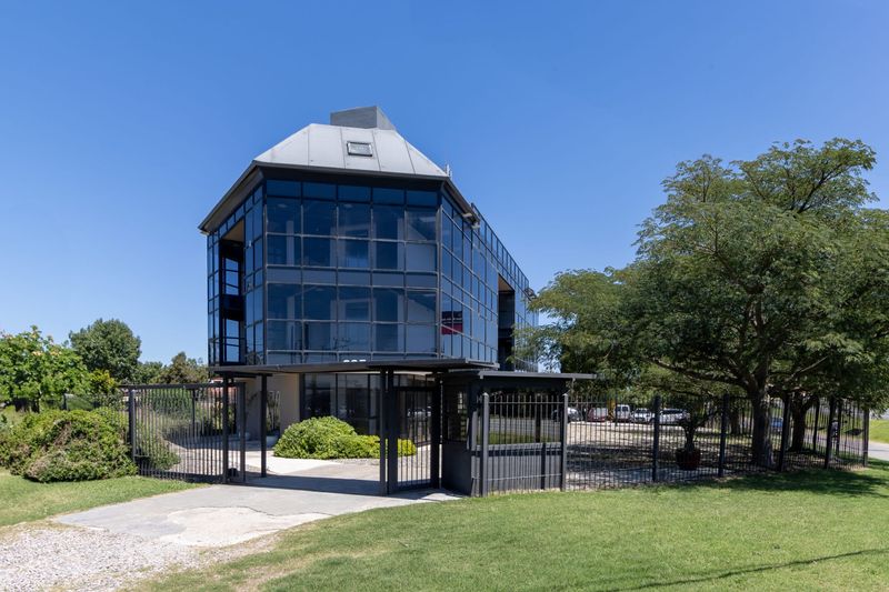 CAMINO DE LOS HORNEROS, CLINICA MEDICA IMPERDIBLE, VENTA