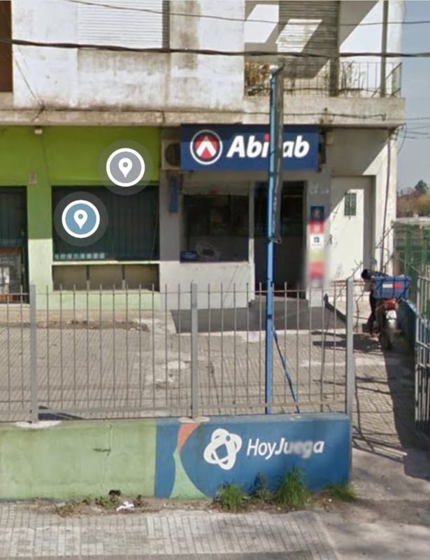 CASA Y LOCAL COMERCIAL en esquina sobre CAMINO CORRALES – Ideal inversión y vivienda