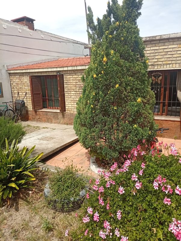 IMPERDIBLE - HERMOSA CASA 2 DOR. GRAN TERRENO - SALINAS SUR