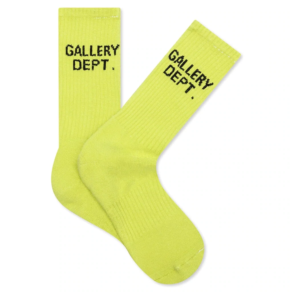 GALLERY DEPT CLEAN FLO LIME SOCKS O/S