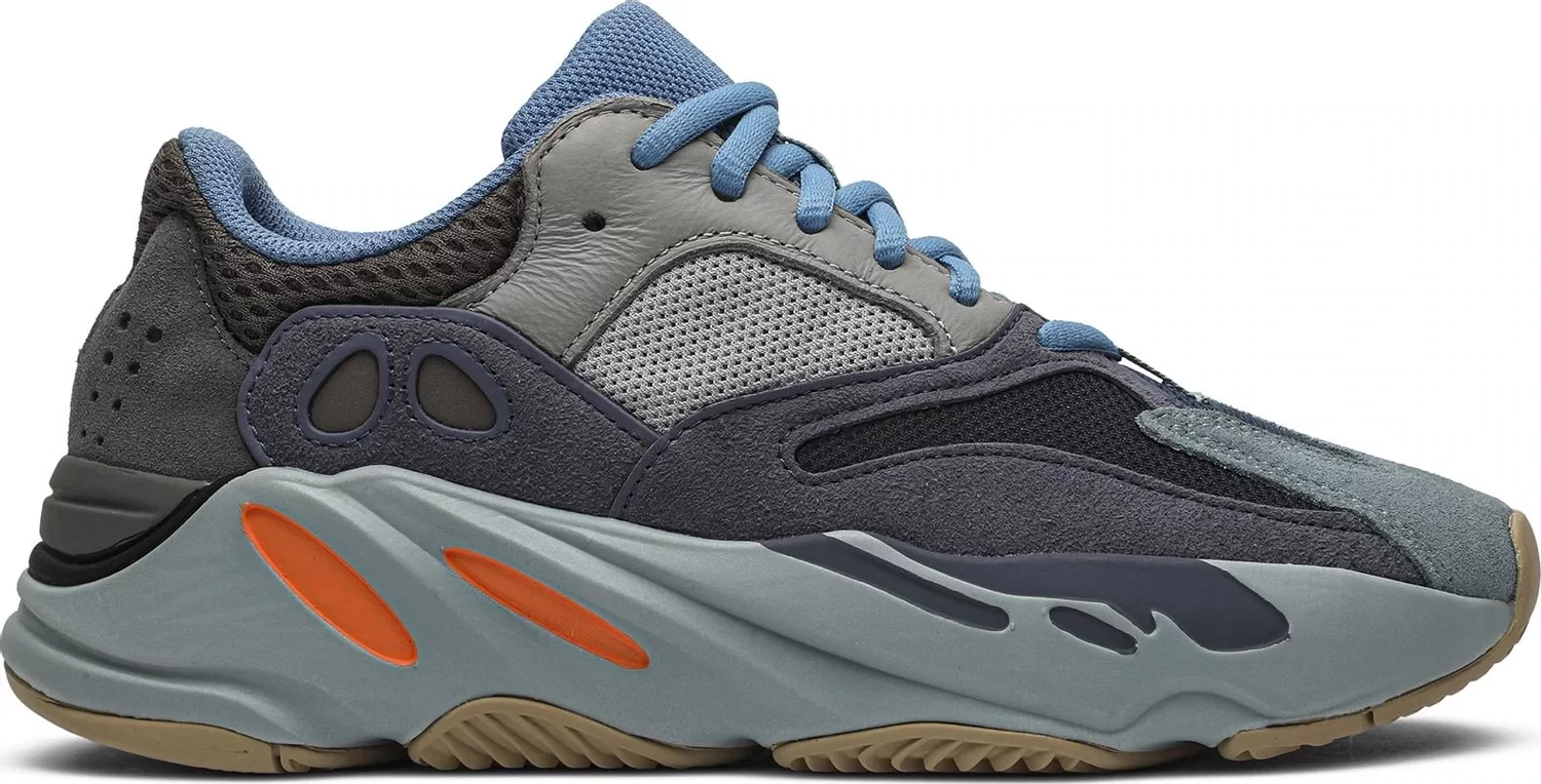 YEEZY 700 CARBON BLUE