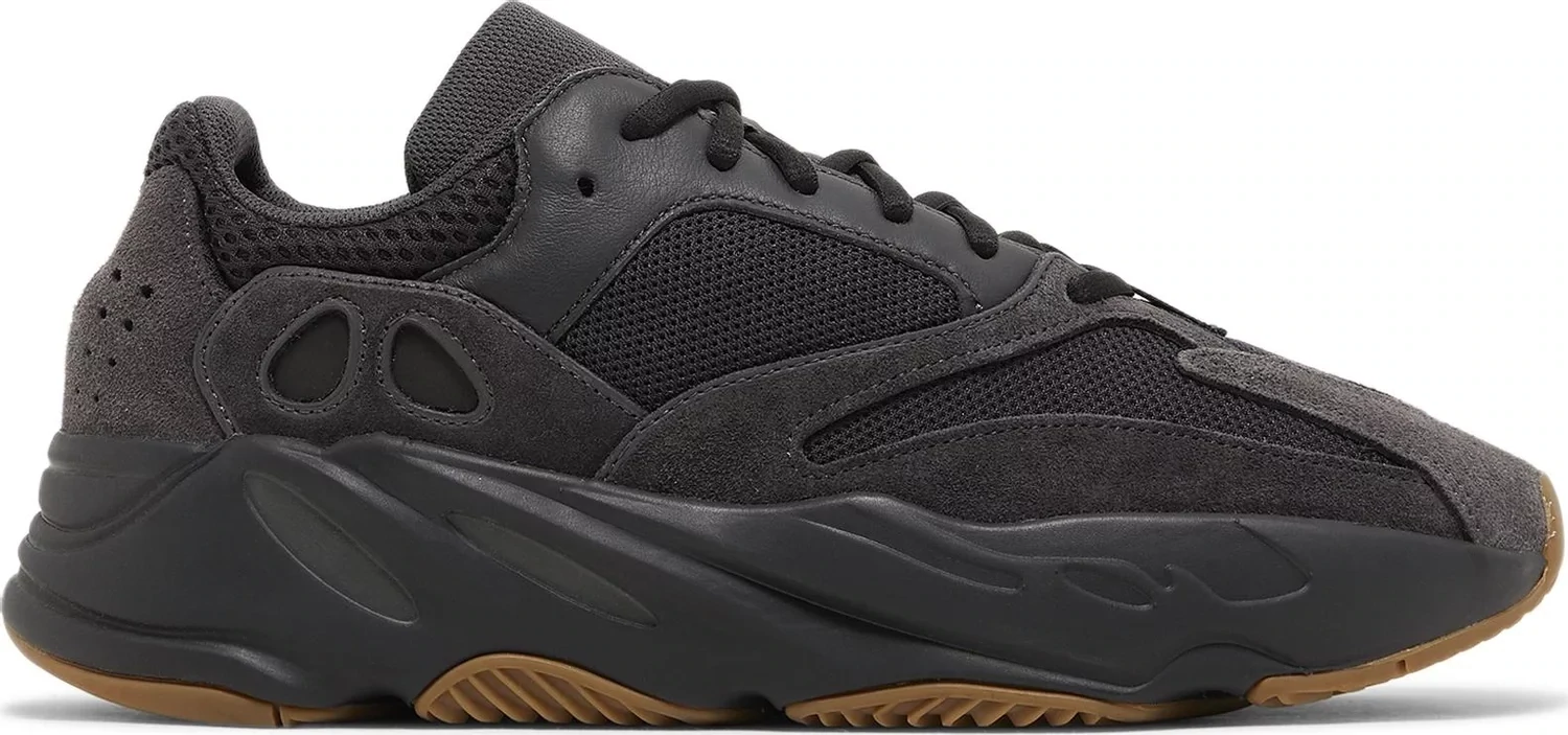 YEEZY 700 UTILITY BLACK
