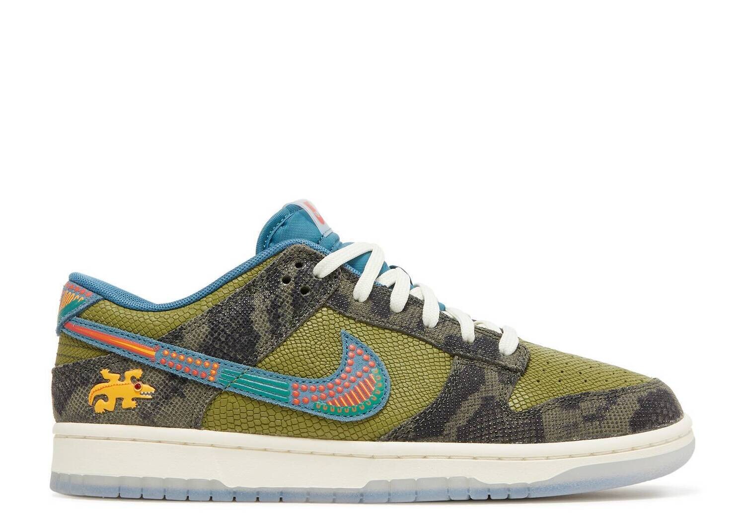 NIKE DUNK LOW SIEMPRE FAMILIA