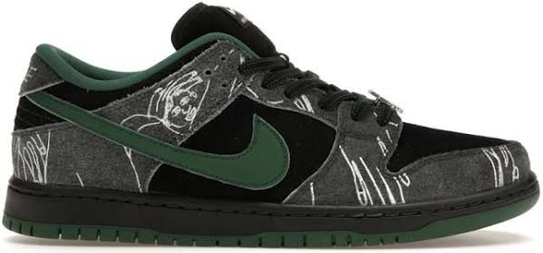 NIKE SB DUNK LOW THERE SKATEBOARD