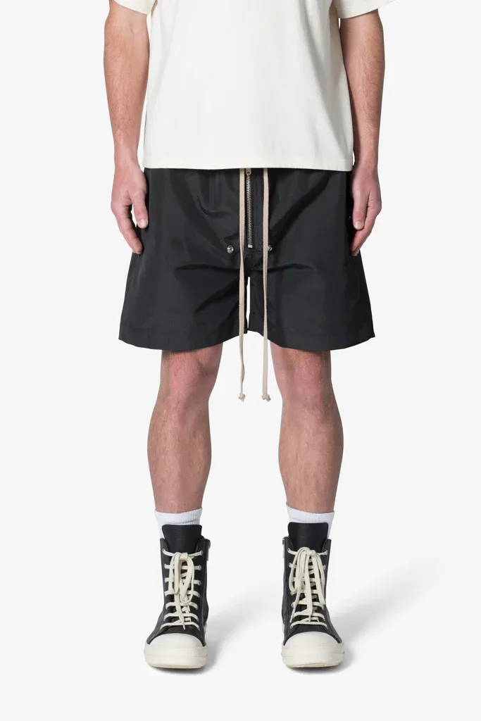 MUD SHORTS BLACK