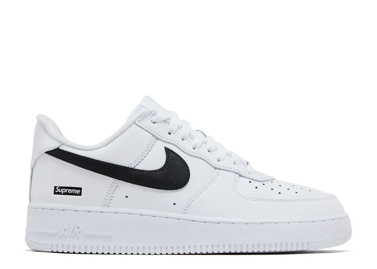 NIKE SUPREME AF1 WHITE/BLACK