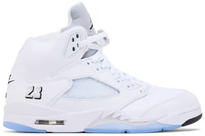 AJ 5 WHITE METALLIC 2026