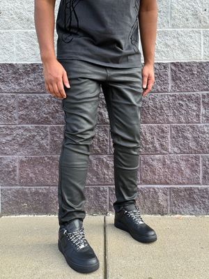 MOTION DENIM BLACKOUT JEANS