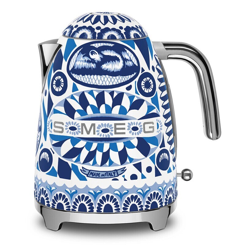 Smeg Kettle Dolce and Gabbana Blu