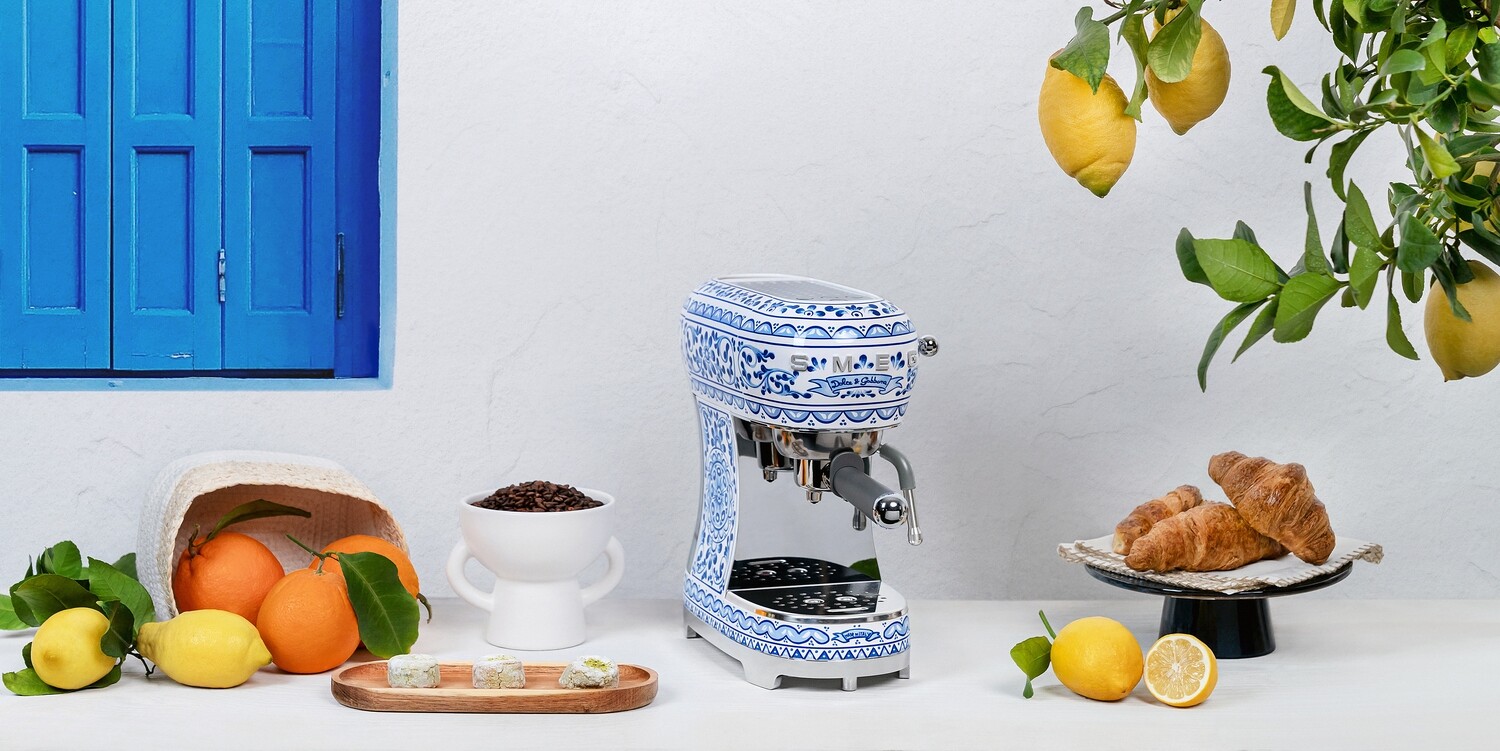 Smeg Manual Espresso Coffee Machine Dolce and Gabbana Blu