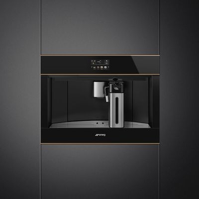 Smeg Coffee machine Dolce Still Novo 45 cm Black