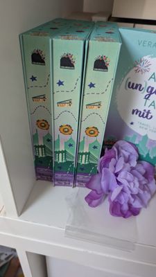 "Acht (un)geplante Tage mit dir" mit exklusivem Messefarbschnitt