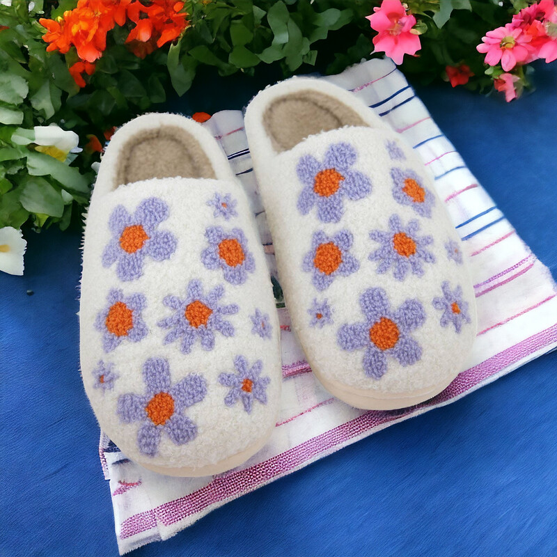 Lilac Daisy All Over Sherpa Slippers