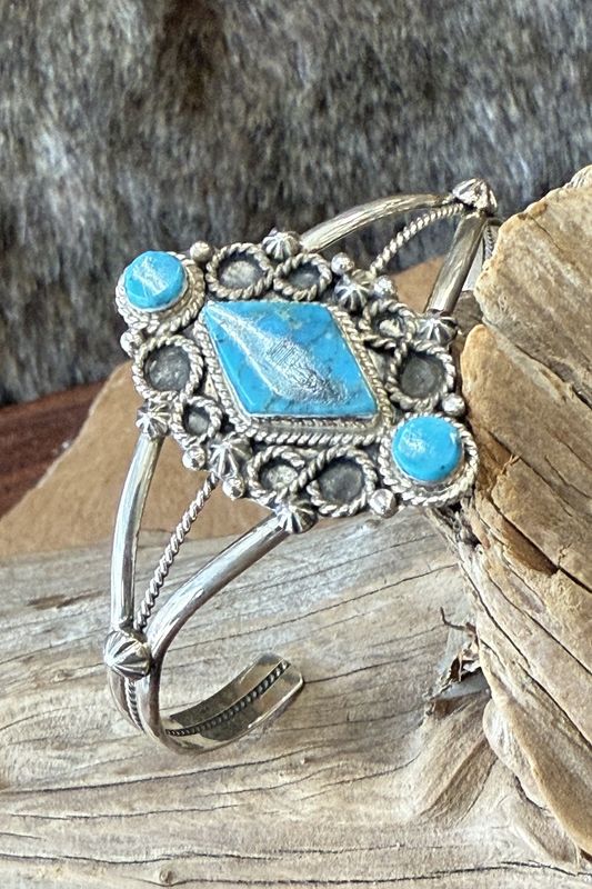 Diamond Shape Center Turquoise &amp; Silver Cuff
