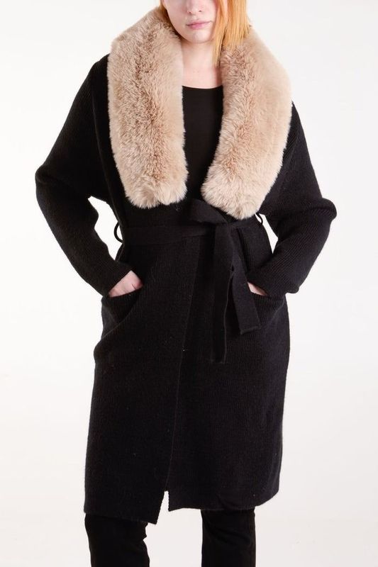 BEIGE FUR COLLAR TWO POCKET CARDIGAN