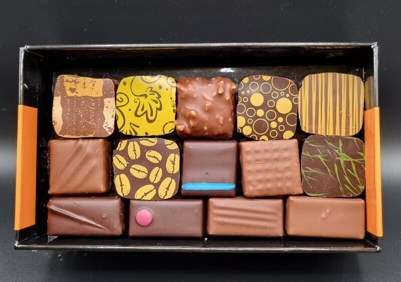 Ballotin 28 chocolats