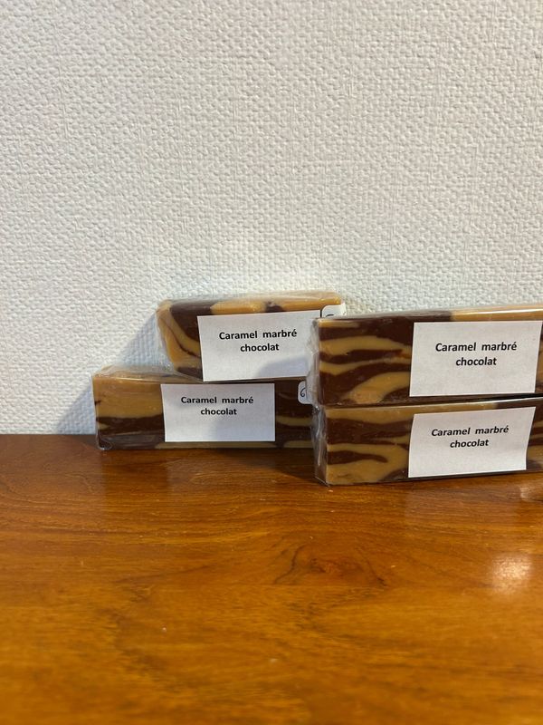 LE DOUSIK : Caramel marbré au chocolat