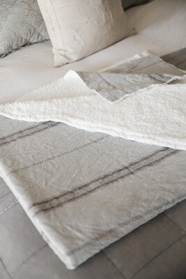 Sherpa Throw - Grey stripe - Perfect Pieces
