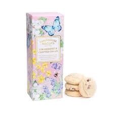 Farmhouse English Garden Gift Box - Strawberry &amp; Clotted Cream Biscuits