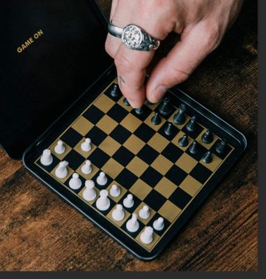 GAME ON - Magnetic Travel Chess