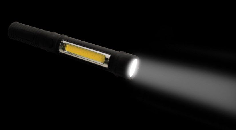Floodlight &amp; Torch - Maverick