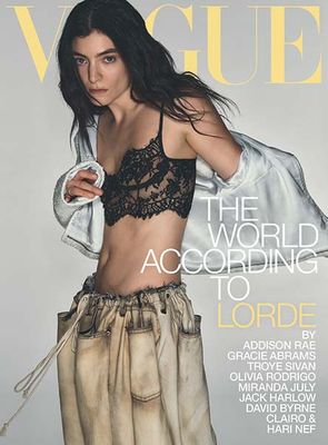 Vogue Australia Magazine &amp; Bonus Notebook