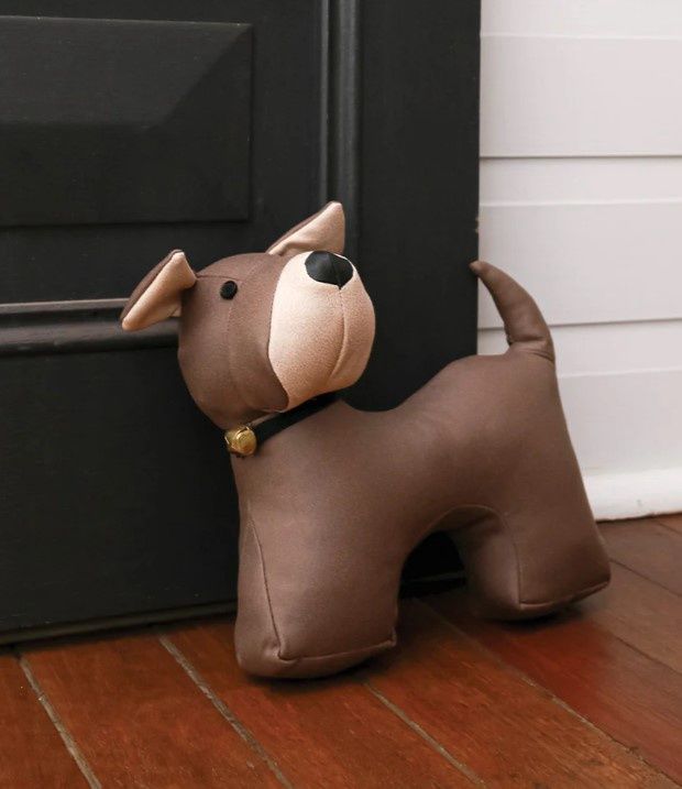 Doorstop Brown Dog