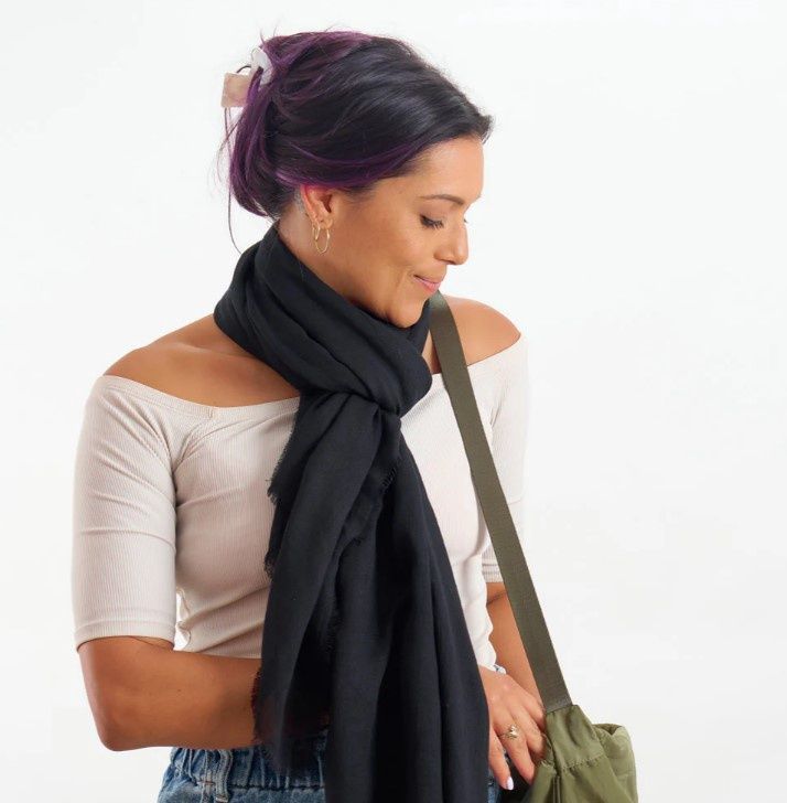 Travel Wrap, Colour: Black