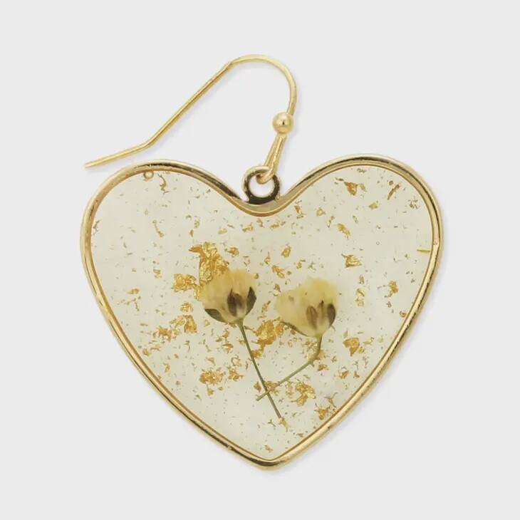 Queen Anne&#39;s Lace Dried Flower Heart Earrings