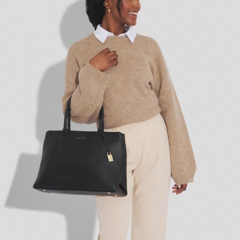 Amelia leather slouchy shoulder bag new arrivals