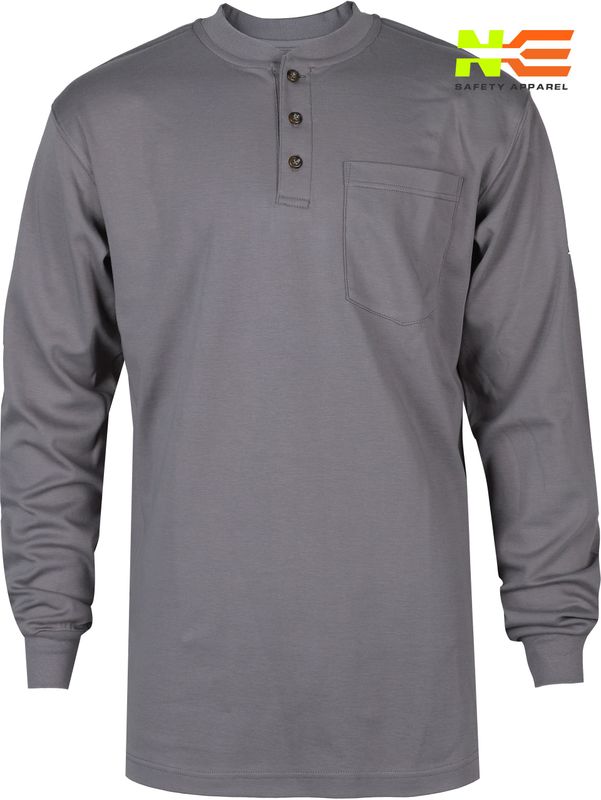 NKE FR Essentials Henley Shirt