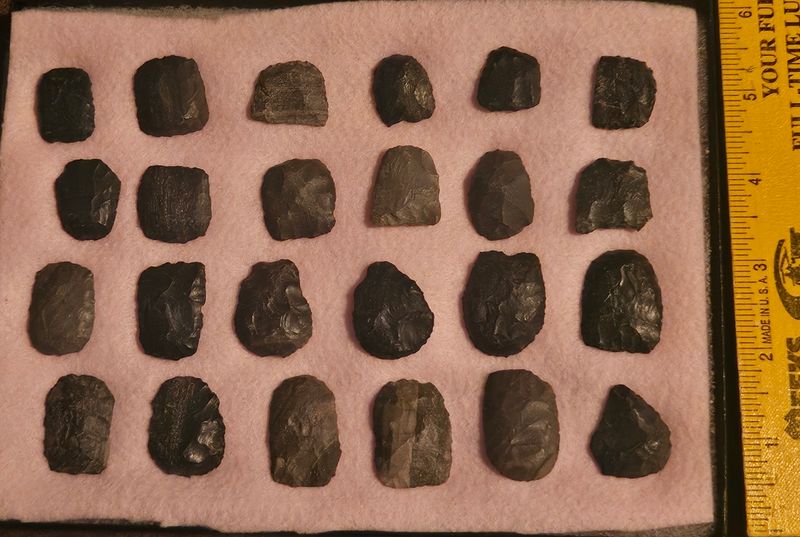 24 Early Archaic Thumb End Scrapers Washington Co. AR