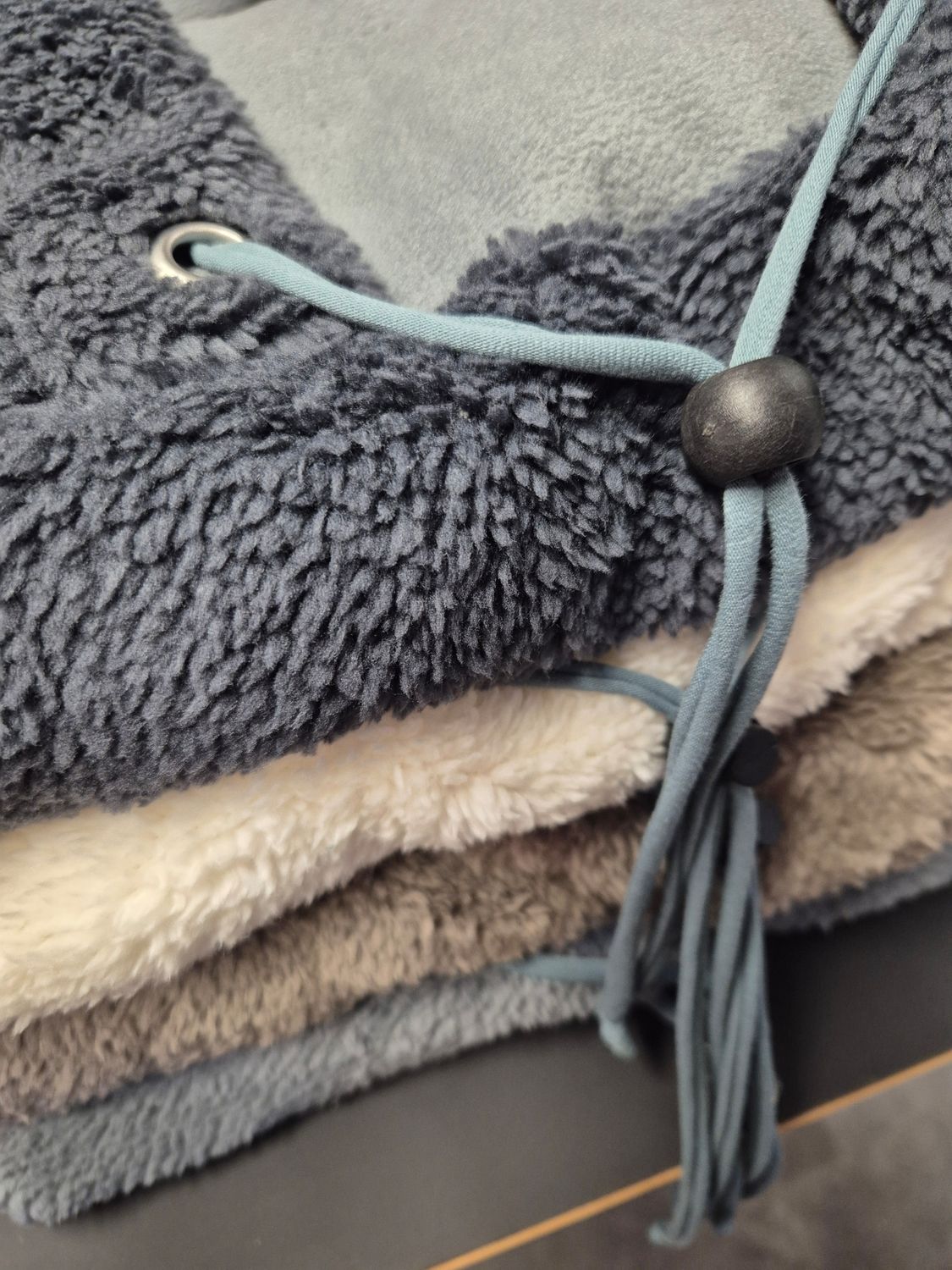 Snow Loop, Kapuzenschal creme weiß