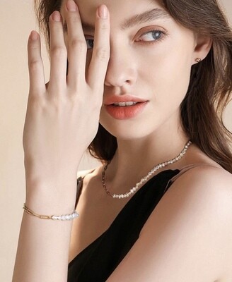 Gentle necklace and bracelet with natural freshwater pearls, silver 925 or gold plated