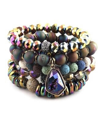 Unforgettable set of bracelets from black agate and natural pearls