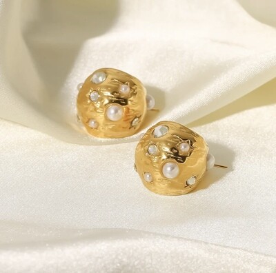 Pearl Elegance Golden Earrings 💫