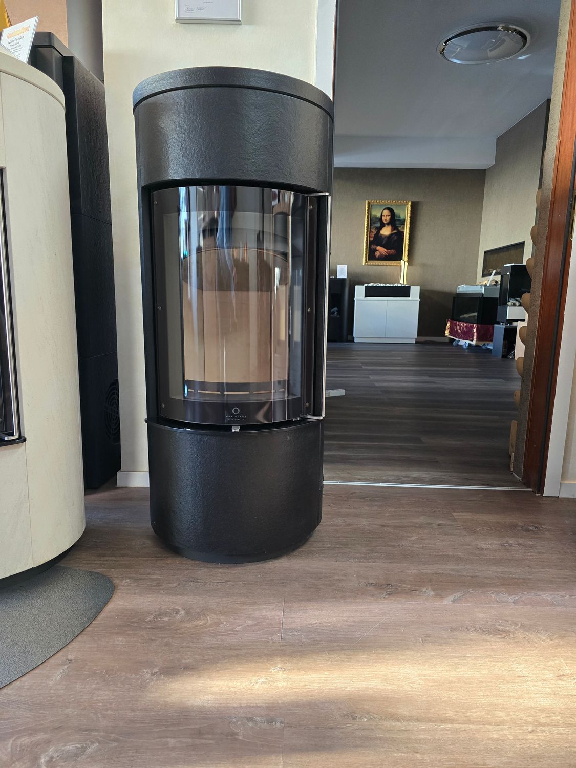 Kaminofen Max Blank Nimes Stone 5,1 kW mit Naturstein schwarz gebürstet Lederstruktur mit Steindeckel