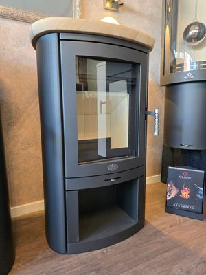 Kaminofen Max Blank Rio S Steel 6,5 kW mit Natursteindeckel Sandstein gewölkt Kaminofen Max Blank Rio S Steel 6,5 kW mit Natursteindeckel Sandstein gewölkt