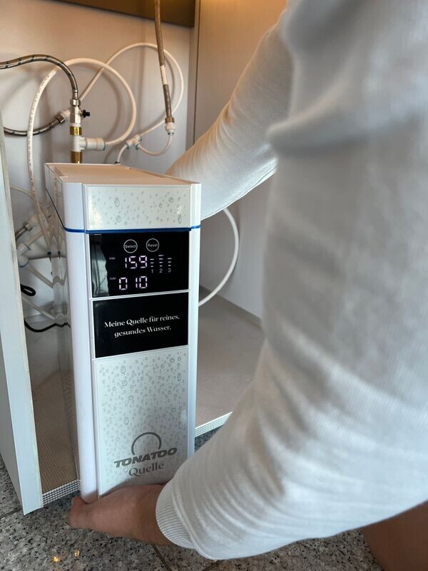 Montage der TONATOO Quelle Montage der TONATOO Quelle